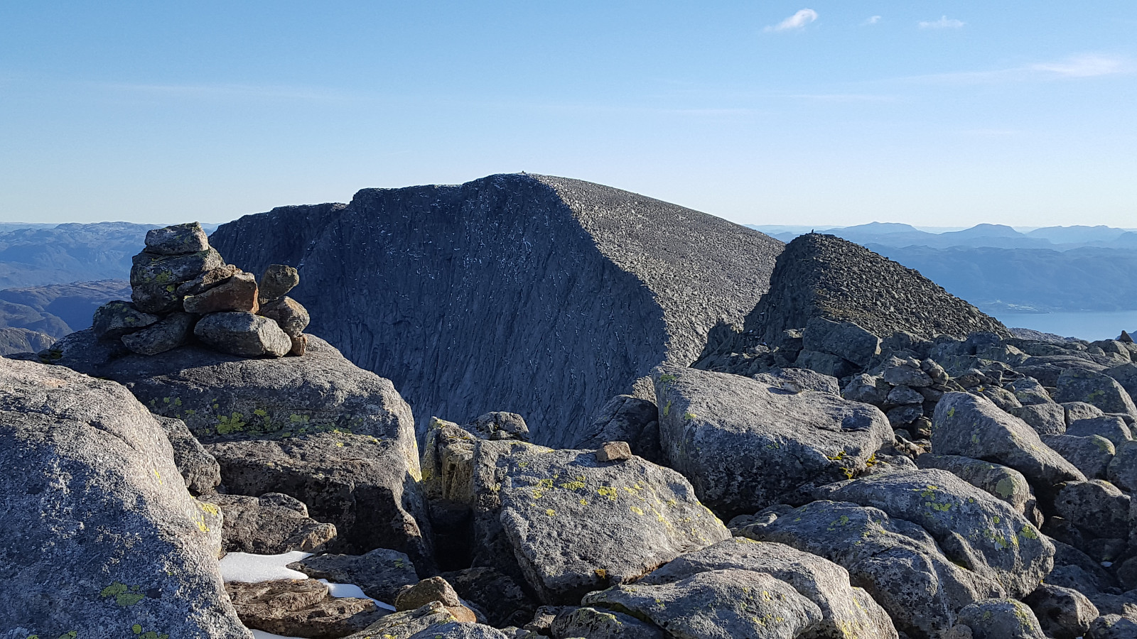 Ulvanosa – Geitadalstind 1210 moh og Høgetinden 1248 moh i Kvinnherad
